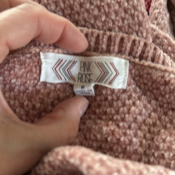 Pink rose - Picture 2 of 2